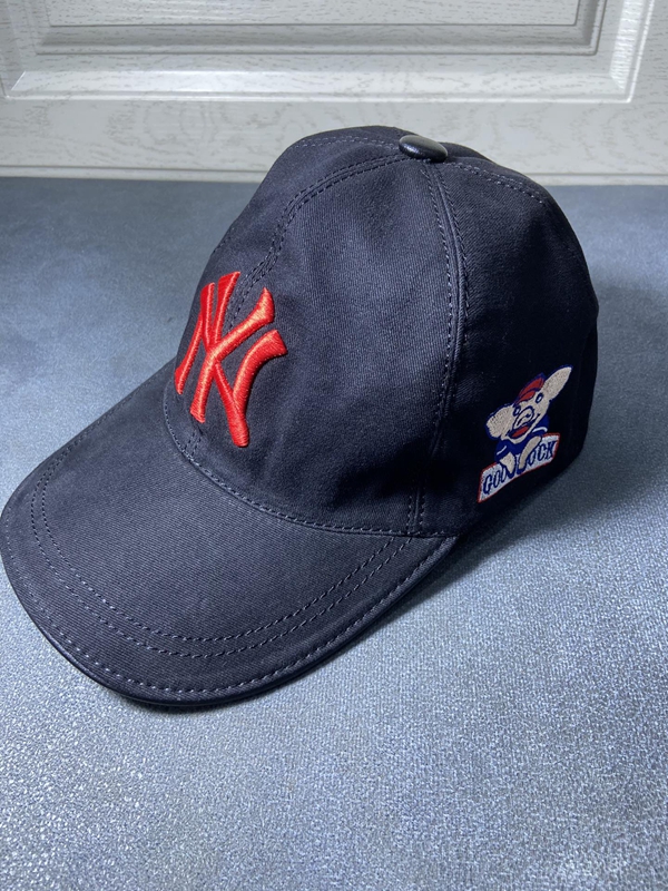 ブランド帽子背面デザイン